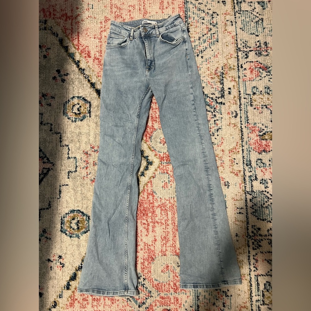 Zara wide leg light wash jeans